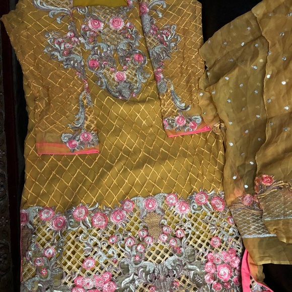 second hand pakistani designer clothes